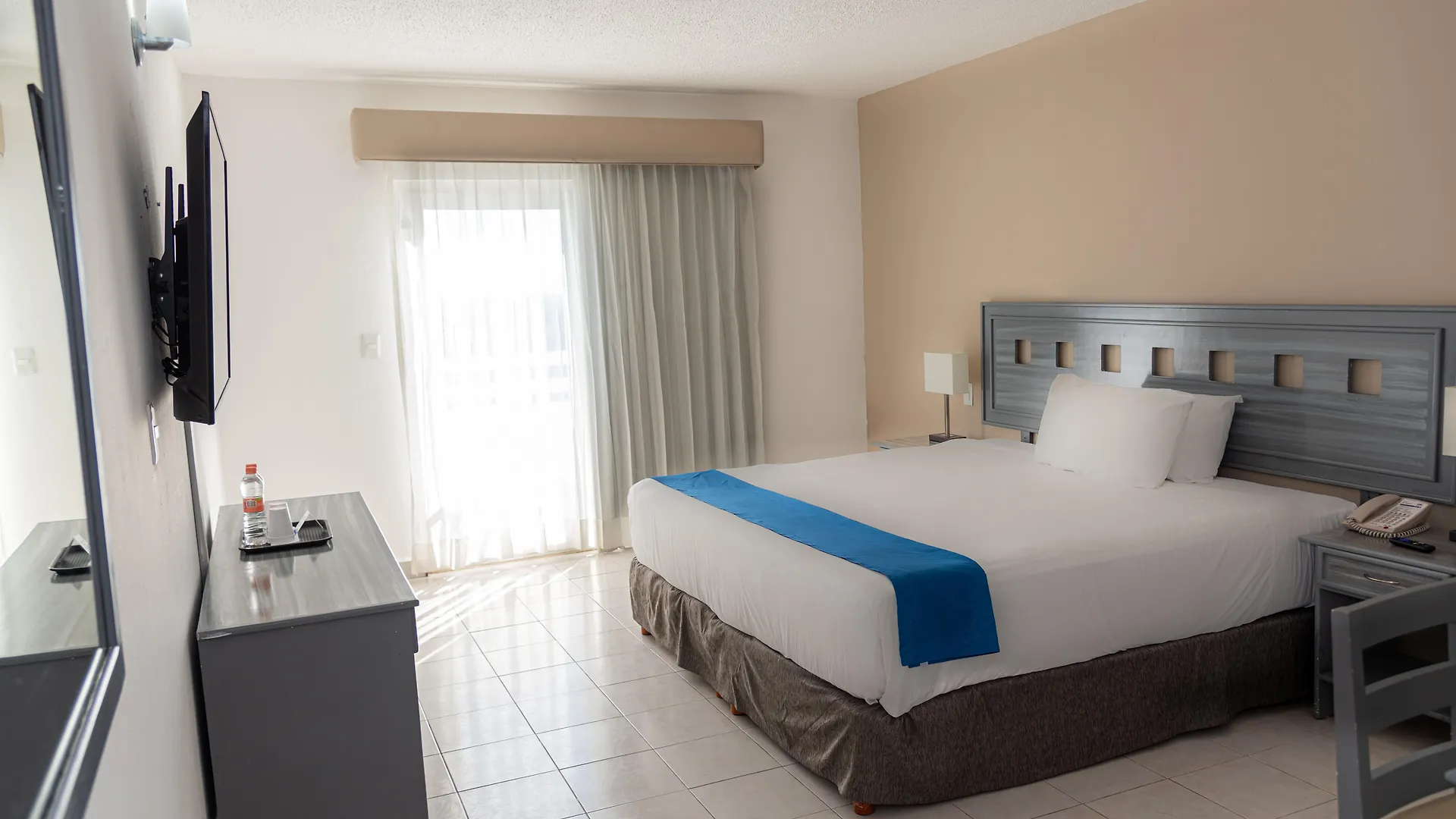 **** Resort Ocean View Cancun Arenas Mexico