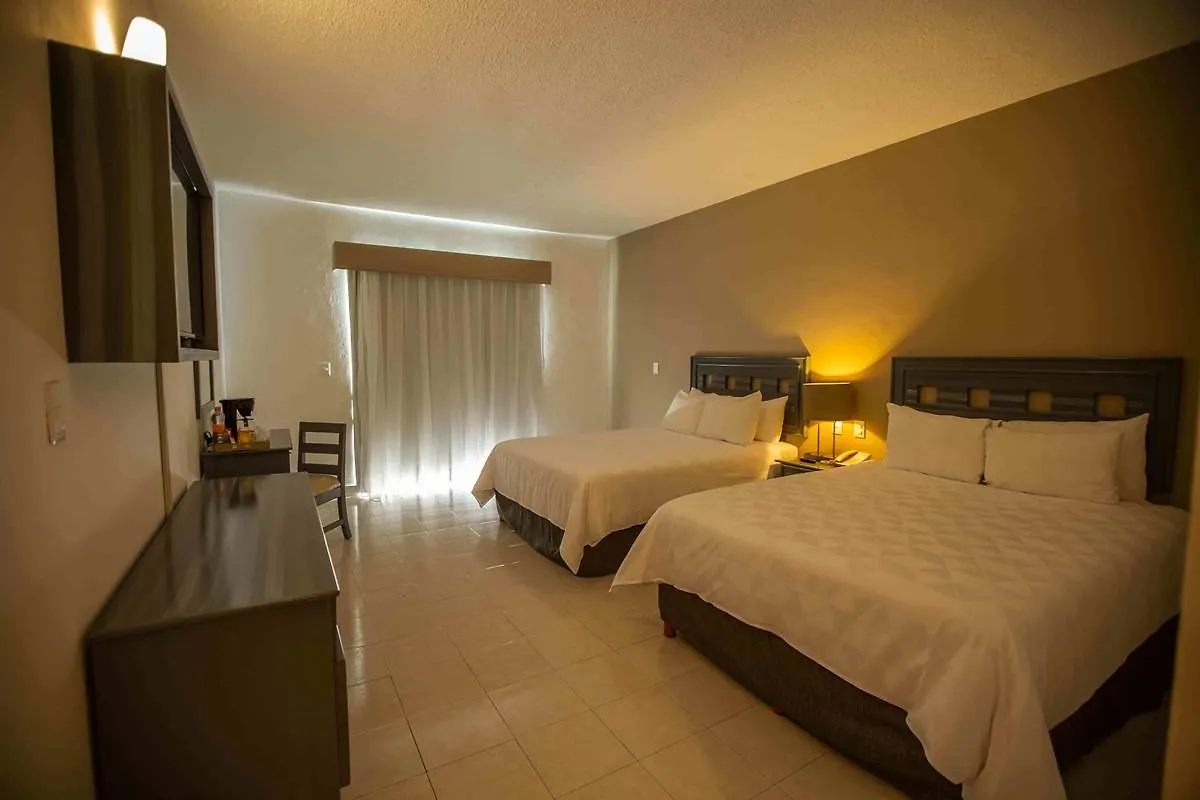 Ocean View Cancun Arenas
