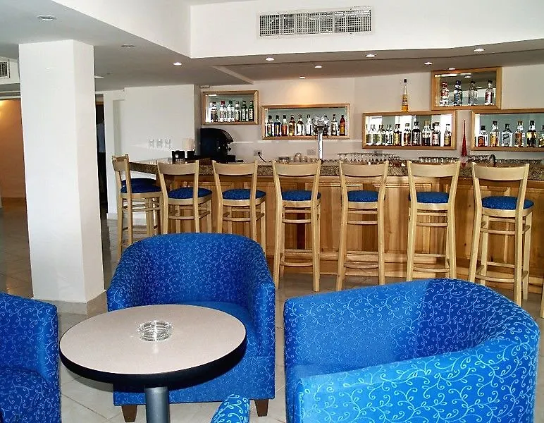 Ocean View Cancun Arenas