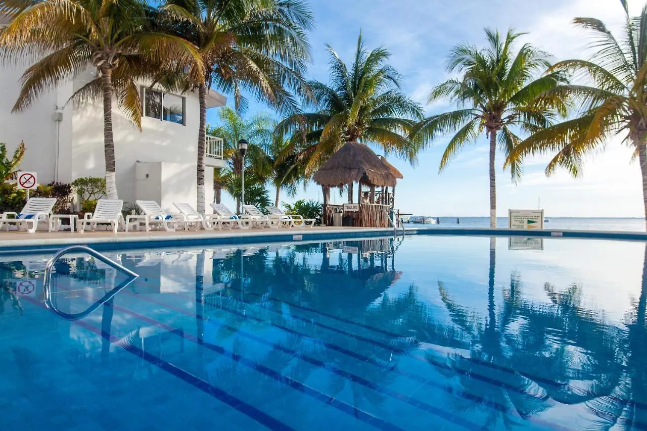 **** Resort Ocean View Cancun Arenas Mexico